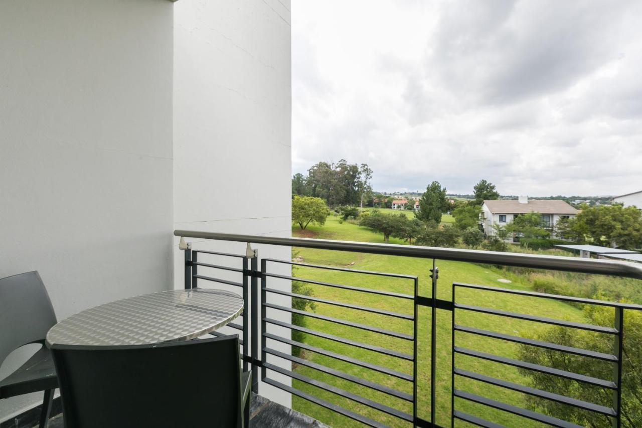 Modern Apartment In A Secure Golf Estate.Wifi روديبورت المظهر الخارجي الصورة